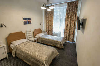 Гостиница Подушка Санкт-Петербург Улучшенный двухместный номер с 2 отдельными кроватями-5