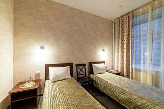 Гостиница Подушка Санкт-Петербург Просторный двухместный номер с 2 отдельными кроватями-3