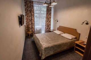 Гостиница  Домашняя гостиница Подушка Санкт-Петербург Номер двухместный с 2х спальной кроватью первый класс-2