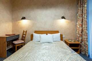 Гостиница Подушка Санкт-Петербург Улучшенный двухместный номер с 1 кроватью-1